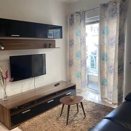 The Coastal Haven - Steps From Sliema's Sliema