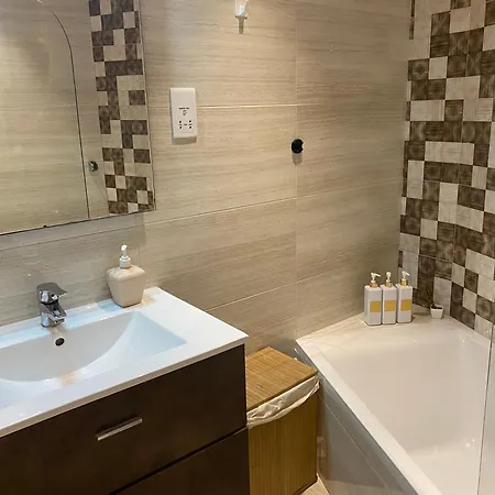 Apartman The Coastal Haven - Steps From Sliema's