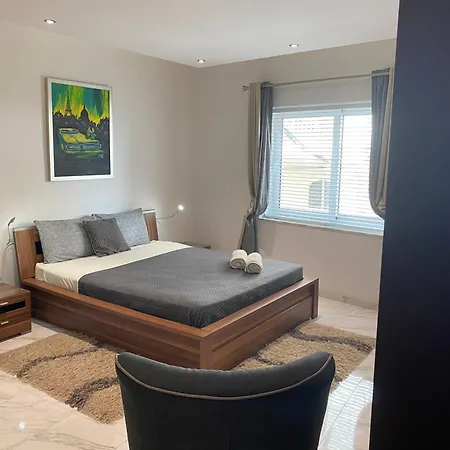Apartman The Coastal Haven - Steps From Sliema's *