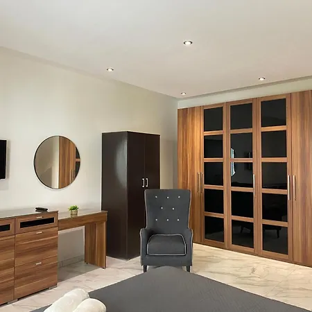 Apartman The Coastal Haven - Steps From Sliema's Sliema