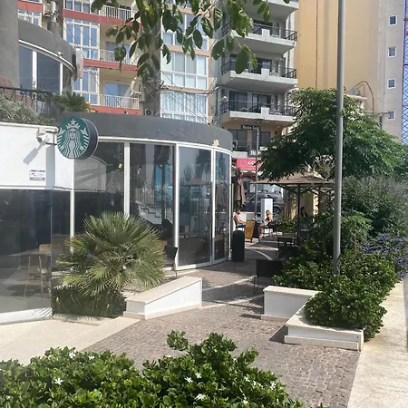The Coastal Haven - Steps From Sliema's *