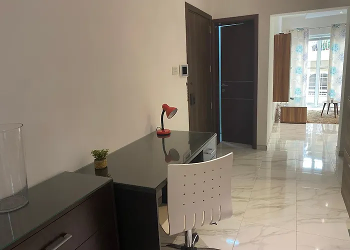 Apartment The Coastal Haven - Steps From Sliema's Sliema