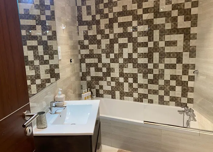 The Coastal Haven - Steps From Sliema's * Sliema