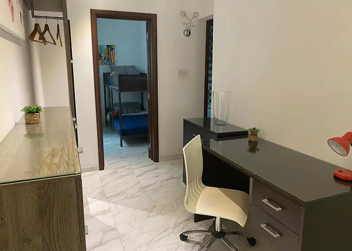 The Coastal Haven - Steps From Sliema's *