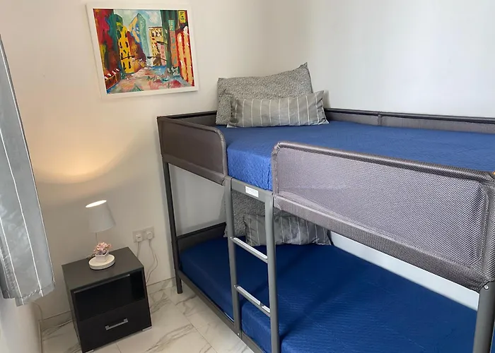 The Coastal Haven - Steps From Sliema's Apartman