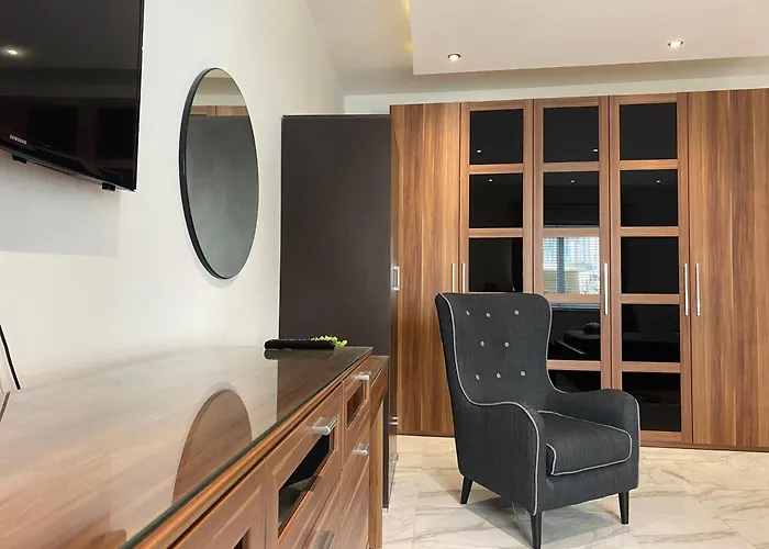 The Coastal Haven - Steps From Sliema's * Sliema