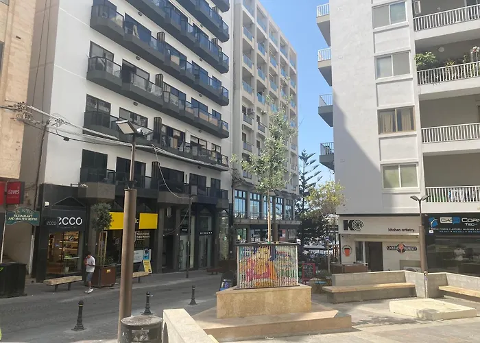 Apartman The Coastal Haven - Steps From Sliema's *