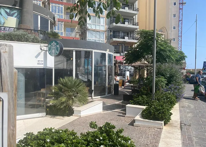 The Coastal Haven - Steps From Sliema's *