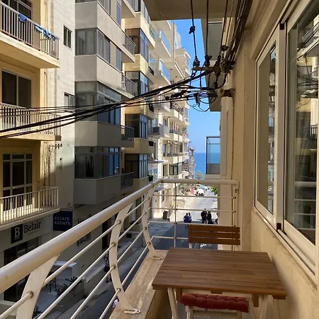 The Coastal Haven - Steps From Sliema's * Sliema